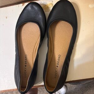 Lucky brand flats